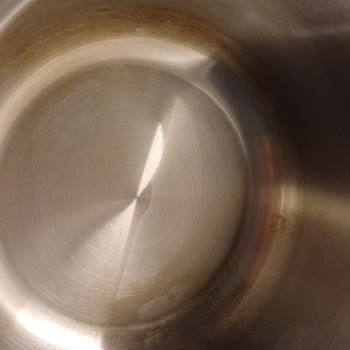 Tefal Düdüklü Tencerede Kalıcı Lekeler Ve Pas Sorunu