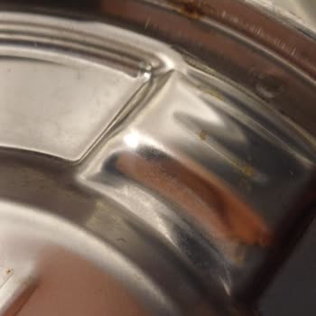 Tefal Düdüklü Tencerede Kalıcı Lekeler Ve Pas Sorunu