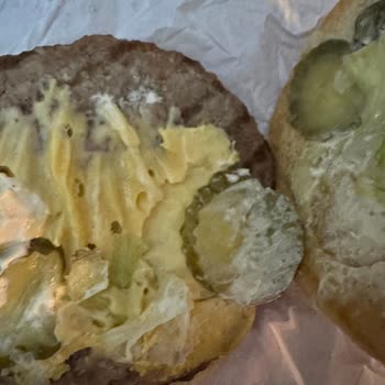 Burger King Siparişimde Kıl Çıktı Ve Yanlış Ürünler Geldi