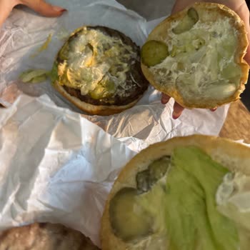 Burger King Siparişimde Kıl Çıktı Ve Yanlış Ürünler Geldi