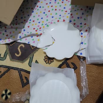 Emsan Mutfak Kırık Tabaklarla Gelen Hayal Kırıklığı