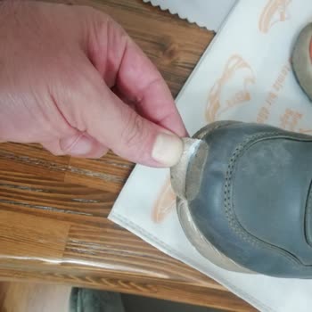 FLO Çocuk Ayakkabısında Erken Deformasyon Ve Müşteri Hizmetleri Hayal Kırıklığı