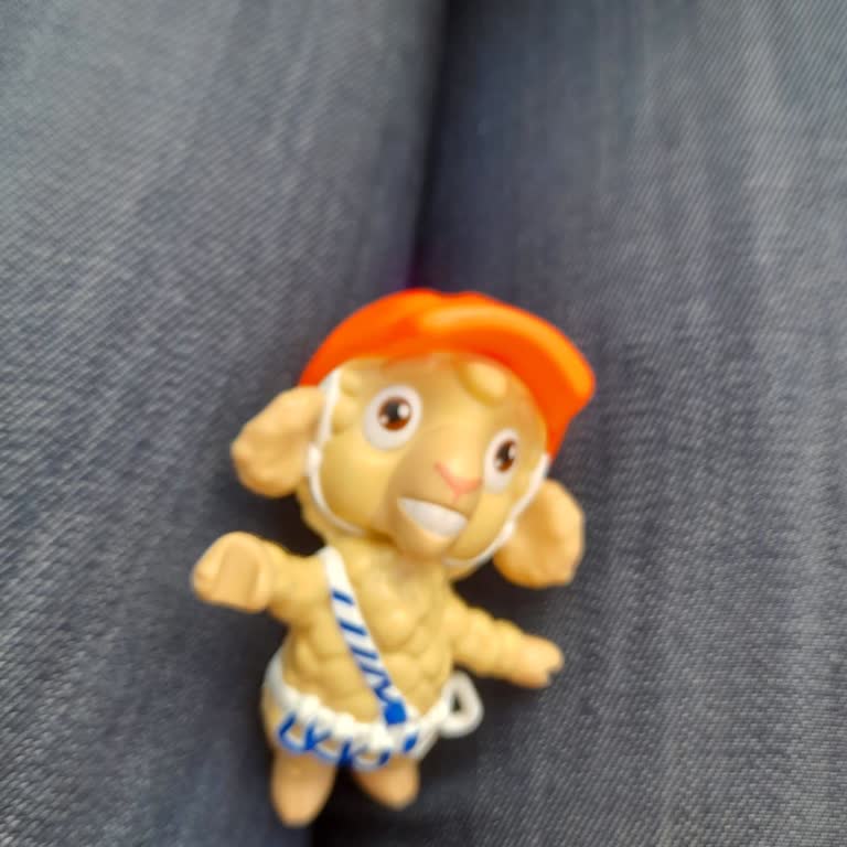 Kinder Yumurtalarındaki Oyuncak Hayal Kırıklığı