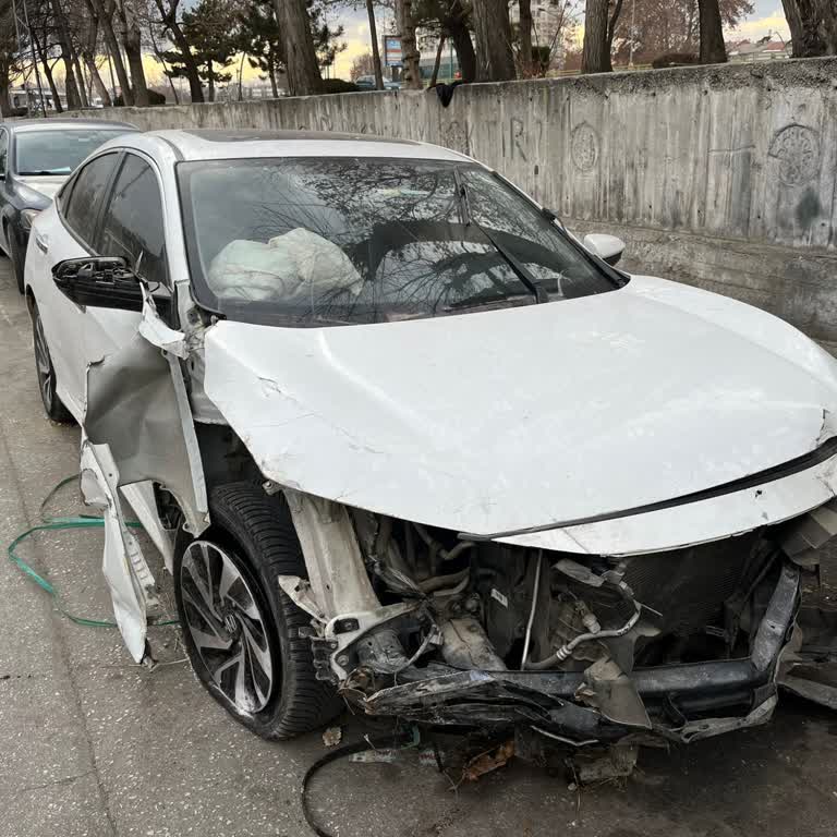 Sağlığı Tehlikeye Atan Dikkatsiz Saç Ekim Merkezi