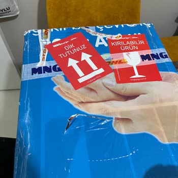 MNG Kargo'nun Özensizliği Manevi Değeri Yüksek Ürünü Zedeledi