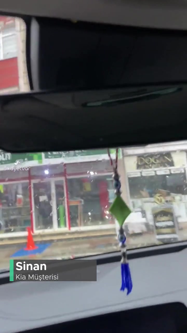 Kia Araç Tavanından Su Akıyor! videonun kapak resmi