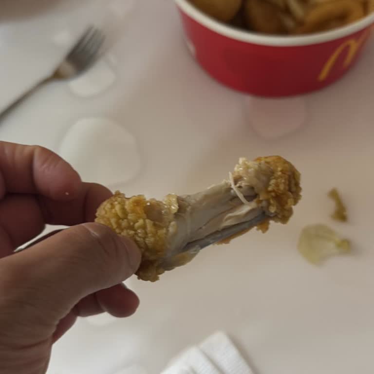 Yemek Sepeti Ve McDonald's Arasında Sıkışan Müşteri