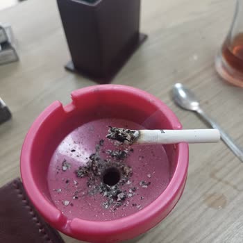 Parliament Sigaralarının Kalitesi Düşüyor: Acil İyileştirme Talebi