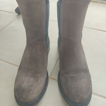 Tergan Online Mağazasından Alınan Botun Renk Değişimi Ve Müşteri Hizmetleri Sorunu