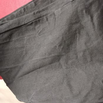 Siyah Kot Pantolonun İlk Yıkamada Renk Değiştirmesi