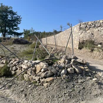 Türk Telekom'un Hat Nakli Sırasında Zarar Gören Çitler