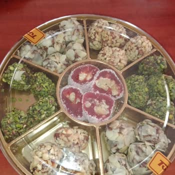 Paket Lokum İçerisinden Çıkan Kıl Şoku