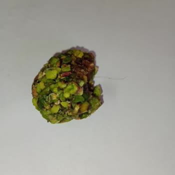 Paket Lokum İçerisinden Çıkan Kıl Şoku