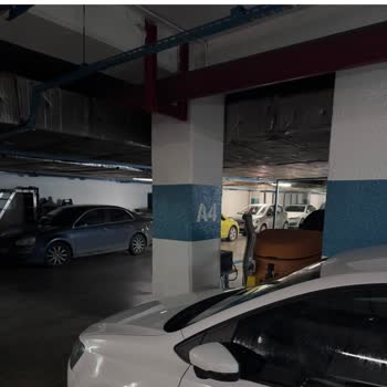 Bursa Zafer Plaza AVM Otoparkında Çarpıp Kaçan Sürücü Ve Güvenlik Zafiyeti