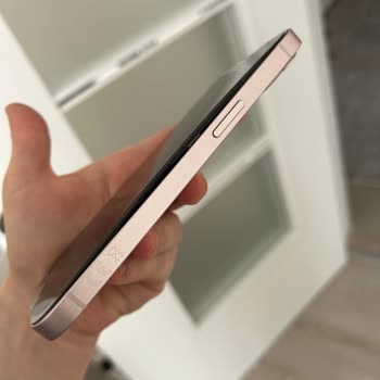 İphone 13 Batarya Sorunu: Garanti Biter Bitmez Şişme Problemi