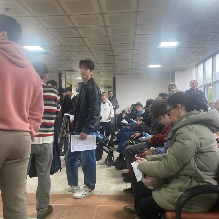 Acil Serviste Uzun Bekleme Süresi Ve Yanlış Anlama Sorunu