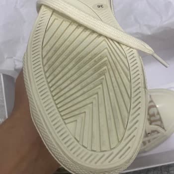 Boyner Mağazasında Ayakkabı Değişim Fiyaskosu: Kullanılmış Ürün Ve Yetersiz Hizmet