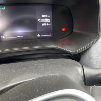 Yeni Renault Clio'da Güvenlik Ve Müşteri Hizmetleri Sorunları