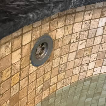 Rolling House Sapanca'da Hayal Kırıklığı: Soğuk Havuz Ve Kirli Jakuzi!