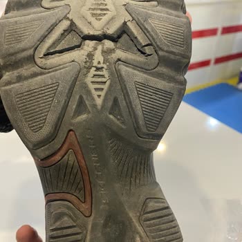 Skechers Ayakkabı Tabanları İki Ayda Yırtıldı!