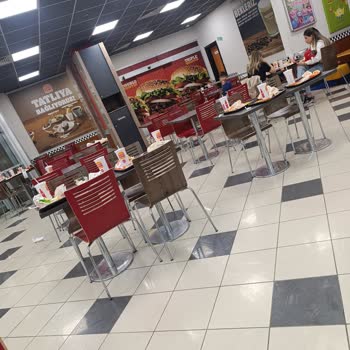 Burger King'de Temizlik Sorunu Ve İlgisiz Personel