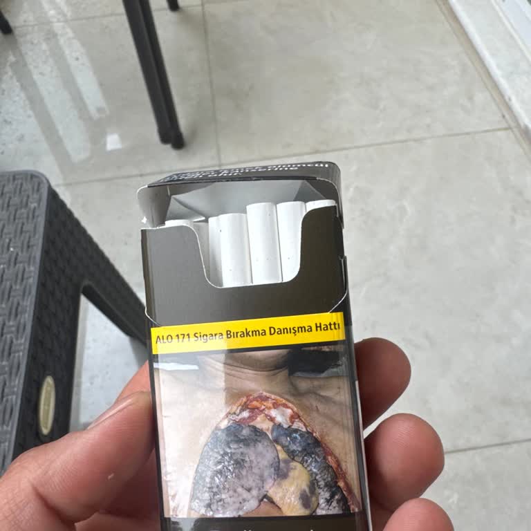 Kalitesiz Sigara Deneyimi: Paranız Çöpe Gidiyor!