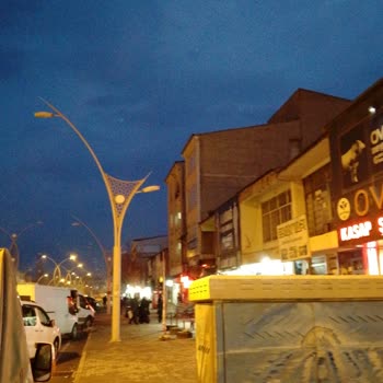 Çaldıran'da Sokak Aydınlatma Sorunu: Çözüm Bekleniyor