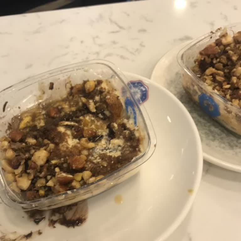 Kötü Tatlı Deneyimi Mide Bulandırıyor