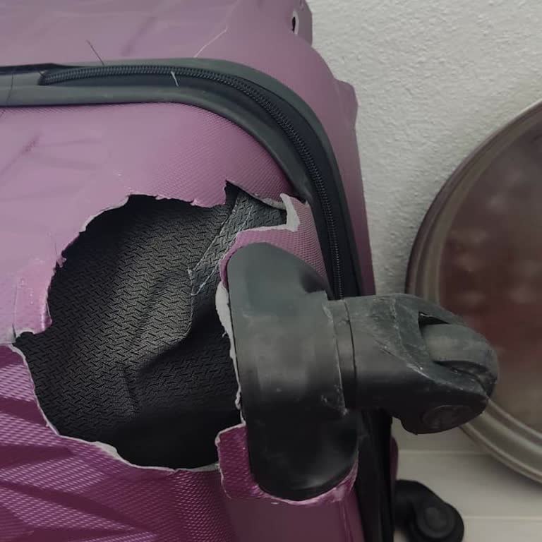 THY'de Kaybolan Bebek Arabası Ve Kırık Bavul Sorunu