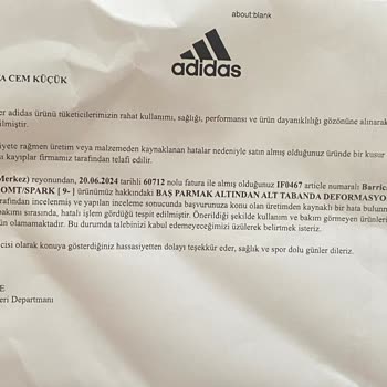 Adidas Tenis Ayakkabısında Taban Yırtılması Sorunu