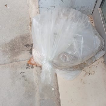 PTT Kargo İle Sürekli Hasar Gören Gönderiler