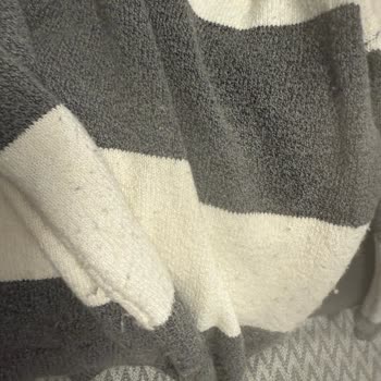 H&M Kazak Kalitesi Ve Müşteri Hizmetleri Hayal Kırıklığı