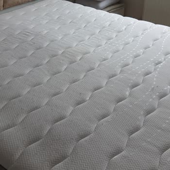 Lova Yatak: Sorunlarla Dolu Bir Deneyim