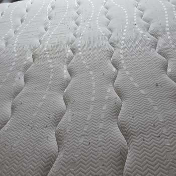 Lova Yatak: Sorunlarla Dolu Bir Deneyim