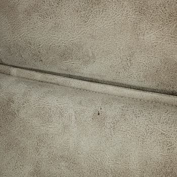 Rapsodi Mobilya Koltuk Takımında Tehlikeli Çiviler