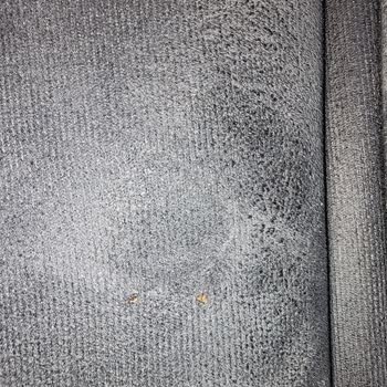 Rapsodi Mobilya Koltuk Takımında Tehlikeli Çiviler