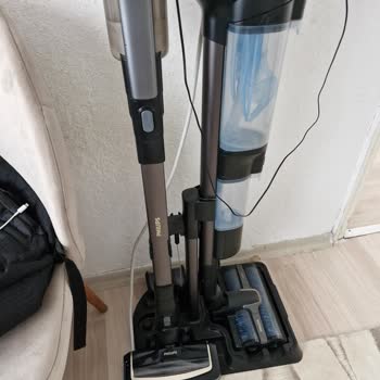 Philips 9000 Serisi Dikey Süpürge: Kırılan Parçalar Ve Müşteri Mağduriyeti