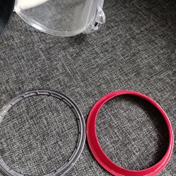 Dyson V15 Süpürge Hazne Sorunu: Lastik Ve Conta Yerine Takılmıyor