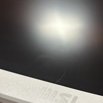 Yanlış Renk Ve Eksik Aparatlarla Gelen Monitör Mağduriyeti