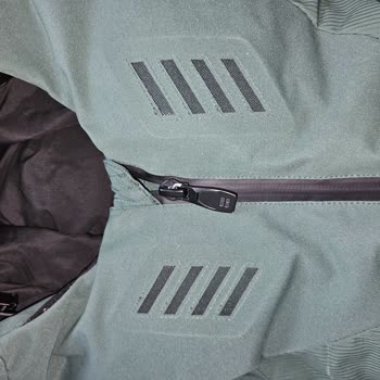 Renk Solması Ve Fermuar Sorunu İle Hayal Kırıklığı