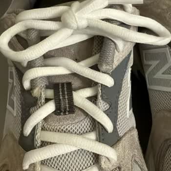 New Balance Ayakkabıda Kalitesiz İşçilik Ve İletişimsizlik Sorunu