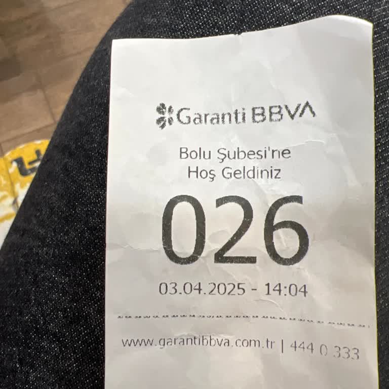 Garanti Bankası Bolu Şubesi'nde Uzun Bekleme Süresi Ve Müşteri Memnuniyetsizliği