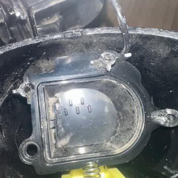 Hediye Dikey Süpürge Sorunları: Bambi Ve Fakir'e Çağrı