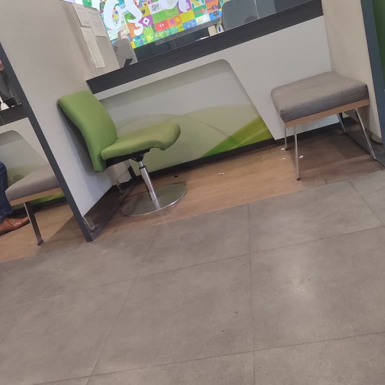 Garanti BBVA Nizip Şubesinde Müşteri Hizmetleri Sıkıntısı