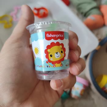 Oyun Hamurunda Tehlikeli Cam Parçaları