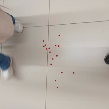 Gimsa Park AVM'de Tehlikeli Raflar