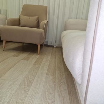 Kusurlu Koltuklar Ve İstikbal'in İlgisizliği