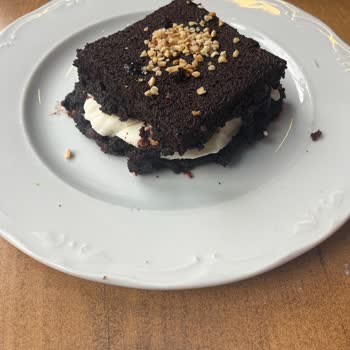 Oksijen AVM'de Hayal Kırıklığı: Yanık Tatlı Ve Eksik Sunum