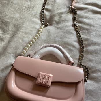 Yanlış Ürün Rengi Ve Yetersiz Müşteri Hizmetleri