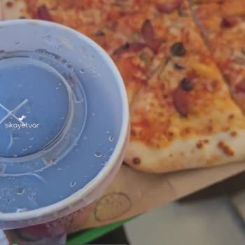 Kent Meydanı AVM Sbarro Menü Eksikliği, Çok Az İçinde